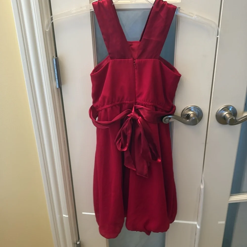 Girls red formal flower girl bridesmaid dress. Size 10 - Picture 4 of 8